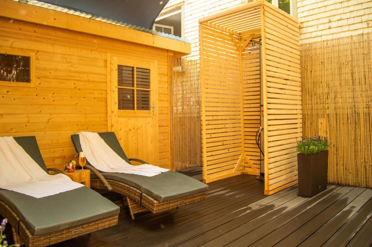 Wellnessoase Mitten In Triberg Triberg im Schwarzwald Exterior photo