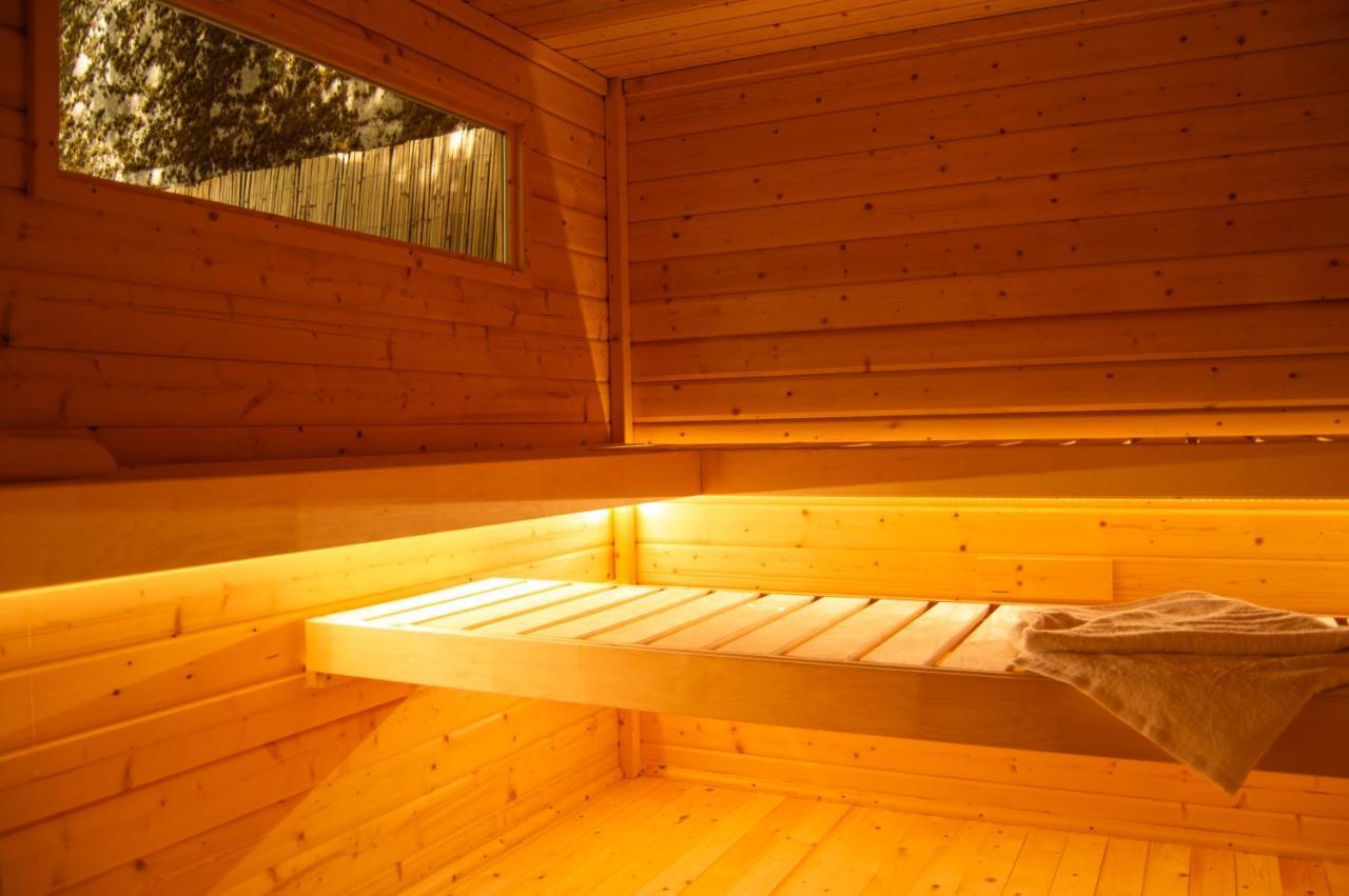 Wellnessoase Mitten In Triberg Triberg im Schwarzwald Exterior photo